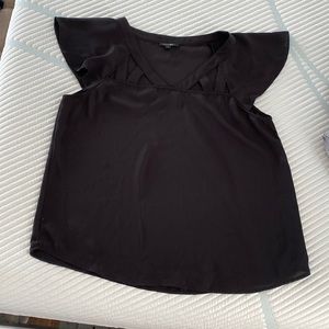 Large black papermoon , never worn, stitch fix Mallory Cut Out Detail Blouse